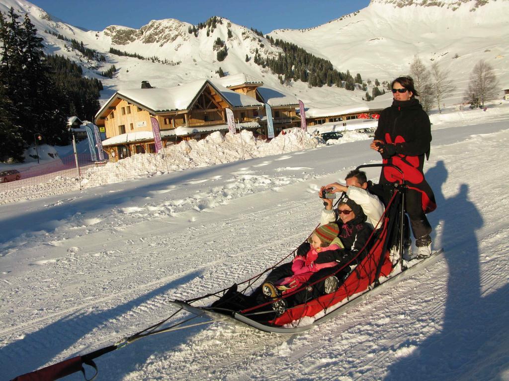 Chalet Hotel Vaccapark Le Praz de Lys Exterior foto